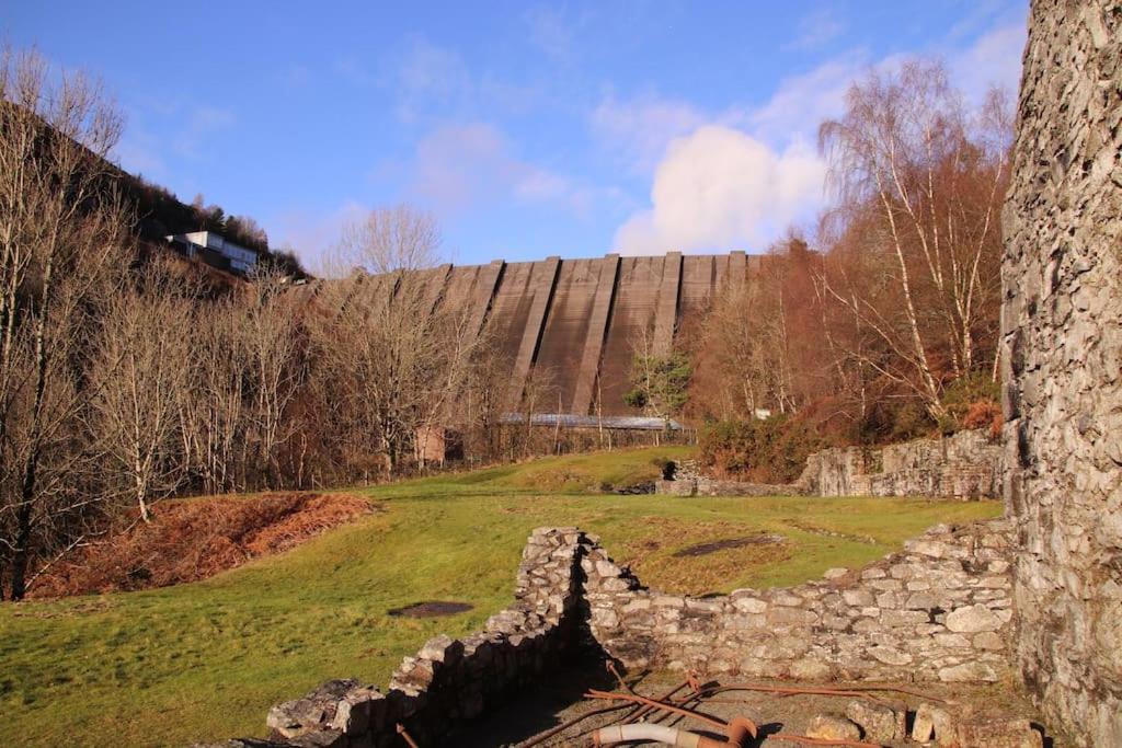 Garn Lodge Newtown  Buitenkant foto