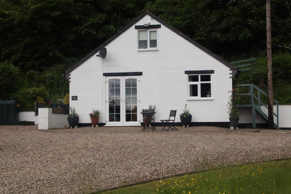 Garn Lodge Newtown  Buitenkant foto