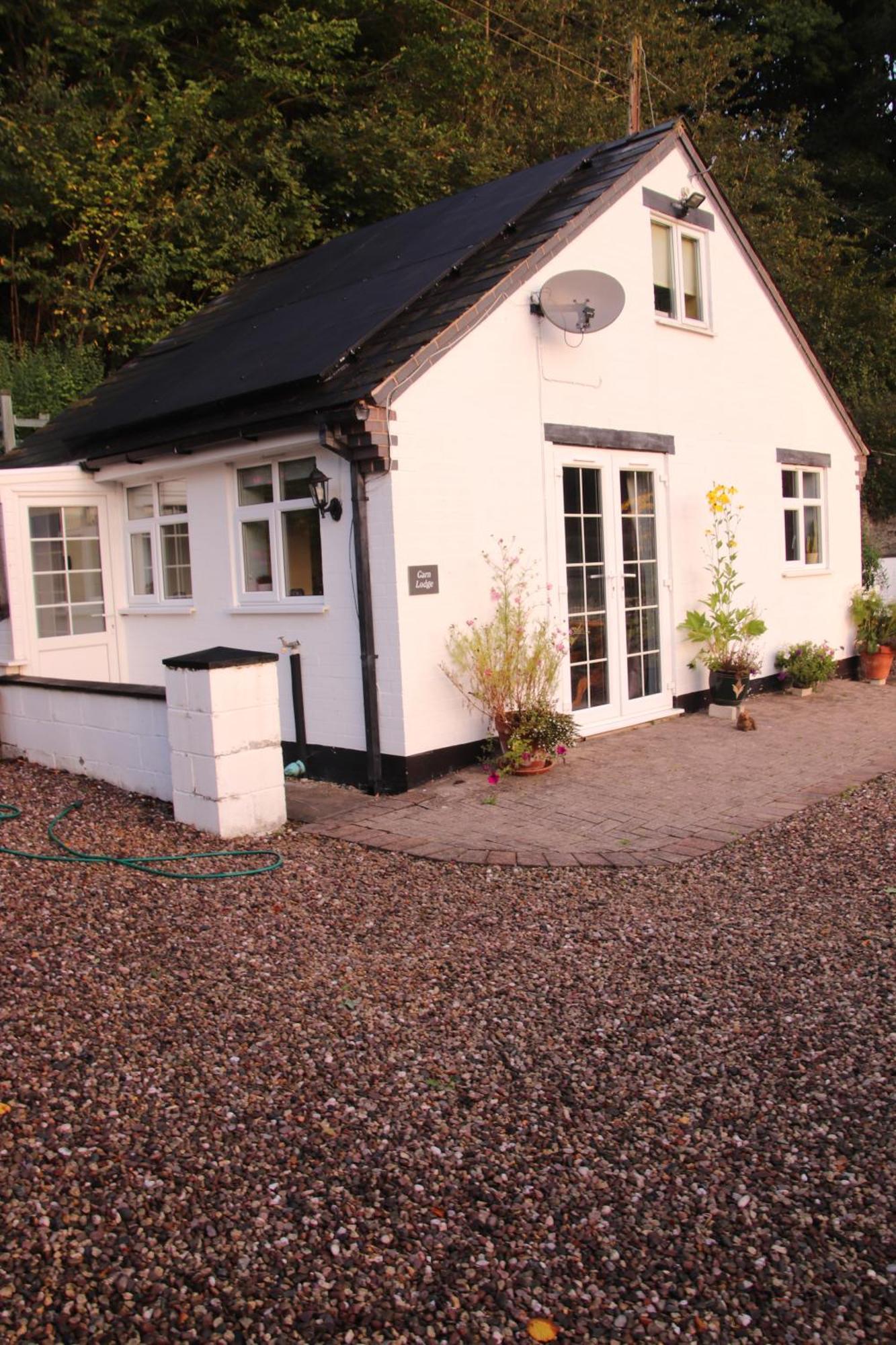 Garn Lodge Newtown  Buitenkant foto