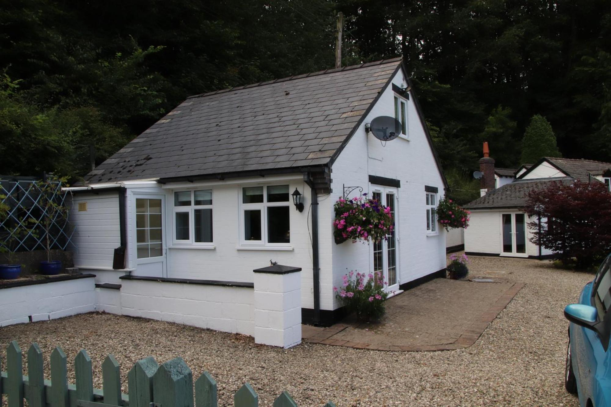 Garn Lodge Newtown  Buitenkant foto